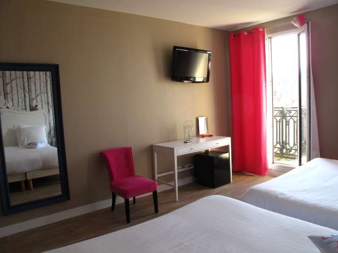 Adjoining room